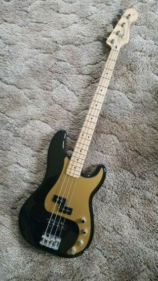 2015 Fender Precision Bass Rare Deluxe Series Black Gold Pristine Ex