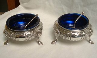 Heavy Antique Early Victorian Pair Repousse Silver Salt Cellar Pots W Liners